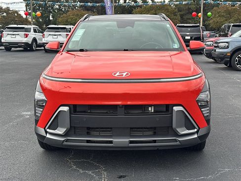 Used 2024 Hyundai Kona Limited image 8