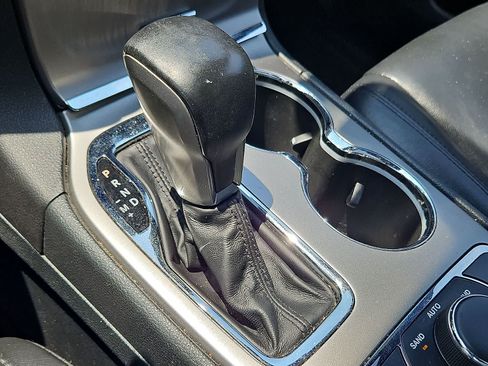 Used 2018 Jeep Grand Cherokee Limited AWD/4WD image 22