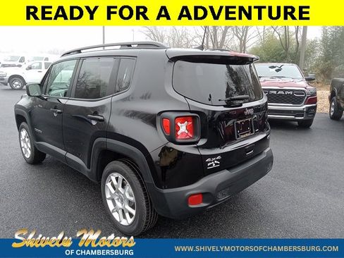 Used 2019 Jeep Renegade Latitude image 4