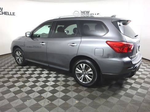 Used 2019 Nissan Pathfinder S image 8