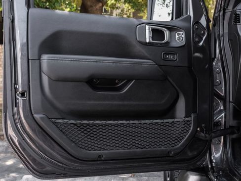 Used 2023 Jeep Wrangler Unlimited Sahara w/ LED Lighting Group AWD/4WD image 56