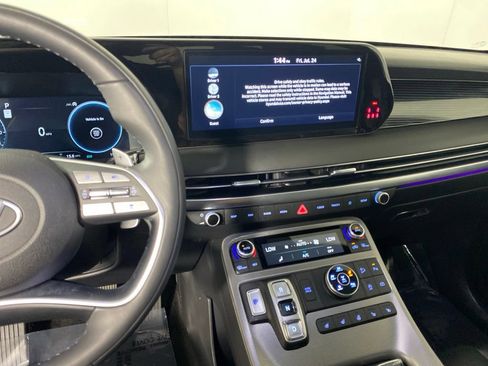 Used 2025 Hyundai Palisade Calligraphy AWD/4WD image 17