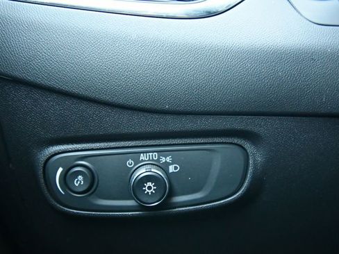 Used 2024 Chevrolet Equinox LT AWD/4WD image 38