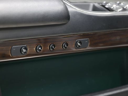 Used 2019 Rolls-Royce Ghost RWD image 20