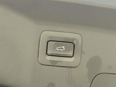 Used 2023 MAZDA CX-9 Carbon Edition image 13