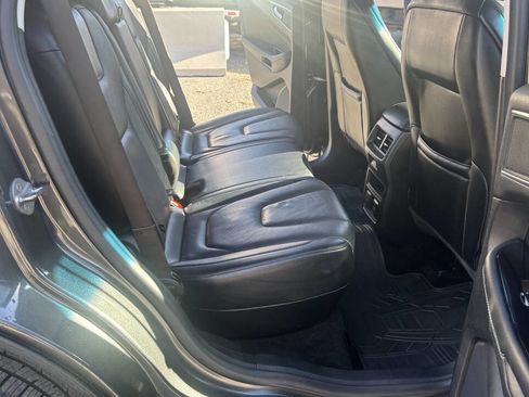 Used 2015 Ford Edge Titanium w/ Equipment Group 302A image 28