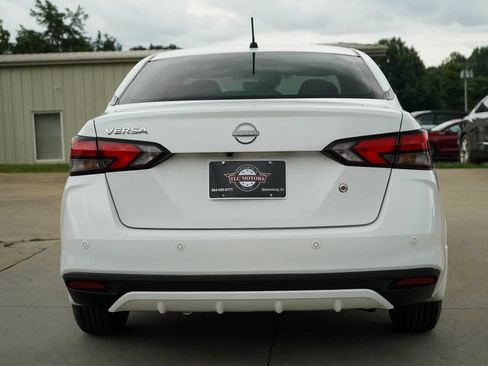 Used 2025 Nissan Versa S w/ Electronics Package FWD image 19