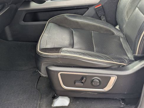 Used 2024 RAM 1500 Laramie image 18