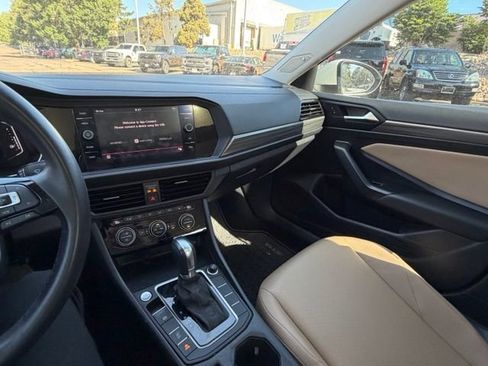 Used 2019 Volkswagen Jetta SEL FWD image 22