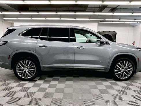 Used 2025 Buick Enclave Avenir w/ Super Cruise Package AWD/4WD image 15