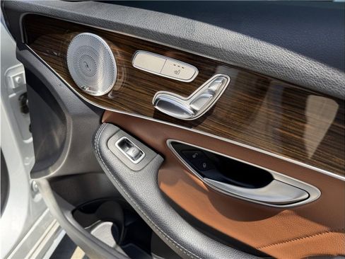 Used 2019 Mercedes-Benz C 300 Sedan image 35