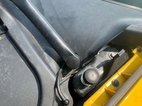 Used 2002 Chevrolet Corvette Convertible w/ Preferred Equipment Group2 image 12