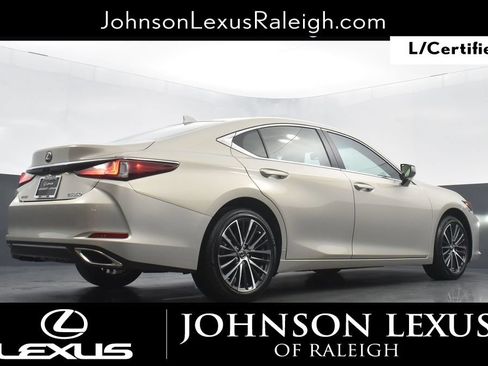 Certified 2024 Lexus ES 350 w/ Premium Package FWD image 19