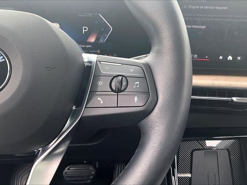 Used 2025 BMW X1 xDrive28i w/ Premium Package image 23