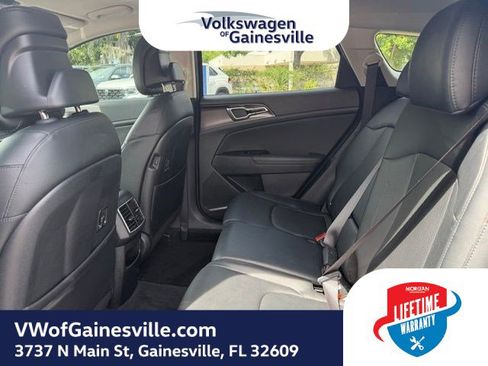 Used 2025 Kia Sportage EX FWD image 11