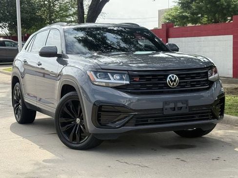 Used 2021 Volkswagen Atlas Cross Sport SEL R-Line w/ Cross Sport MDO Package image 2