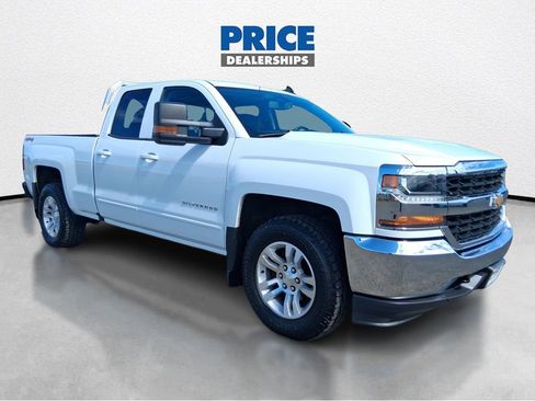 Used 2017 Chevrolet Silverado 1500 LT w/ Max Trailering Package image 1