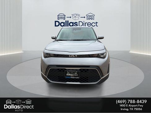 Used 2023 Kia Soul LX FWD image 3