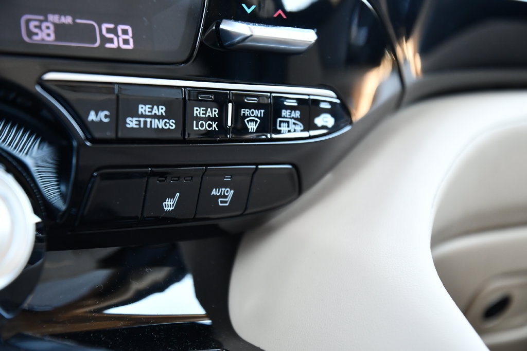 Used 2026 Acura MDX w/ Technology Package AWD/4WD image 22