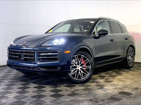 New 2026 Porsche Cayenne S image 1