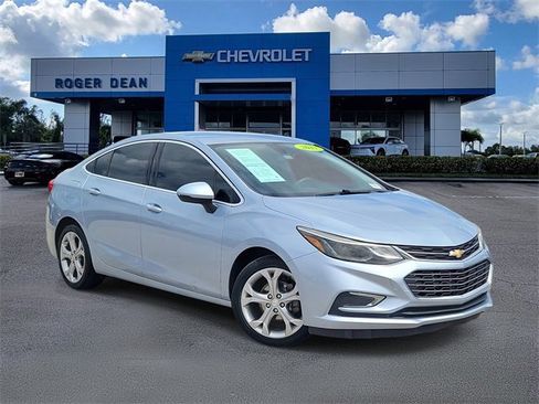 Used 2017 Chevrolet Cruze Premier image 1