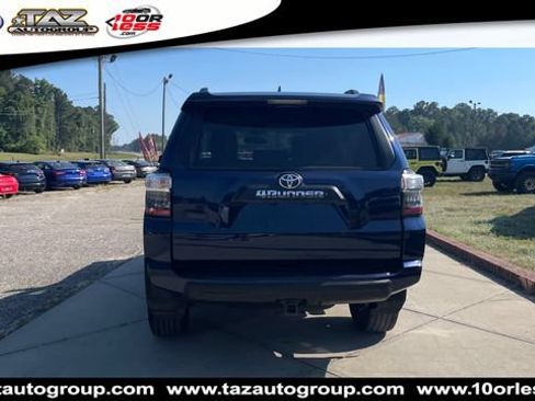 Used 2018 Toyota 4Runner TRD Off-Road Premium AWD/4WD image 6