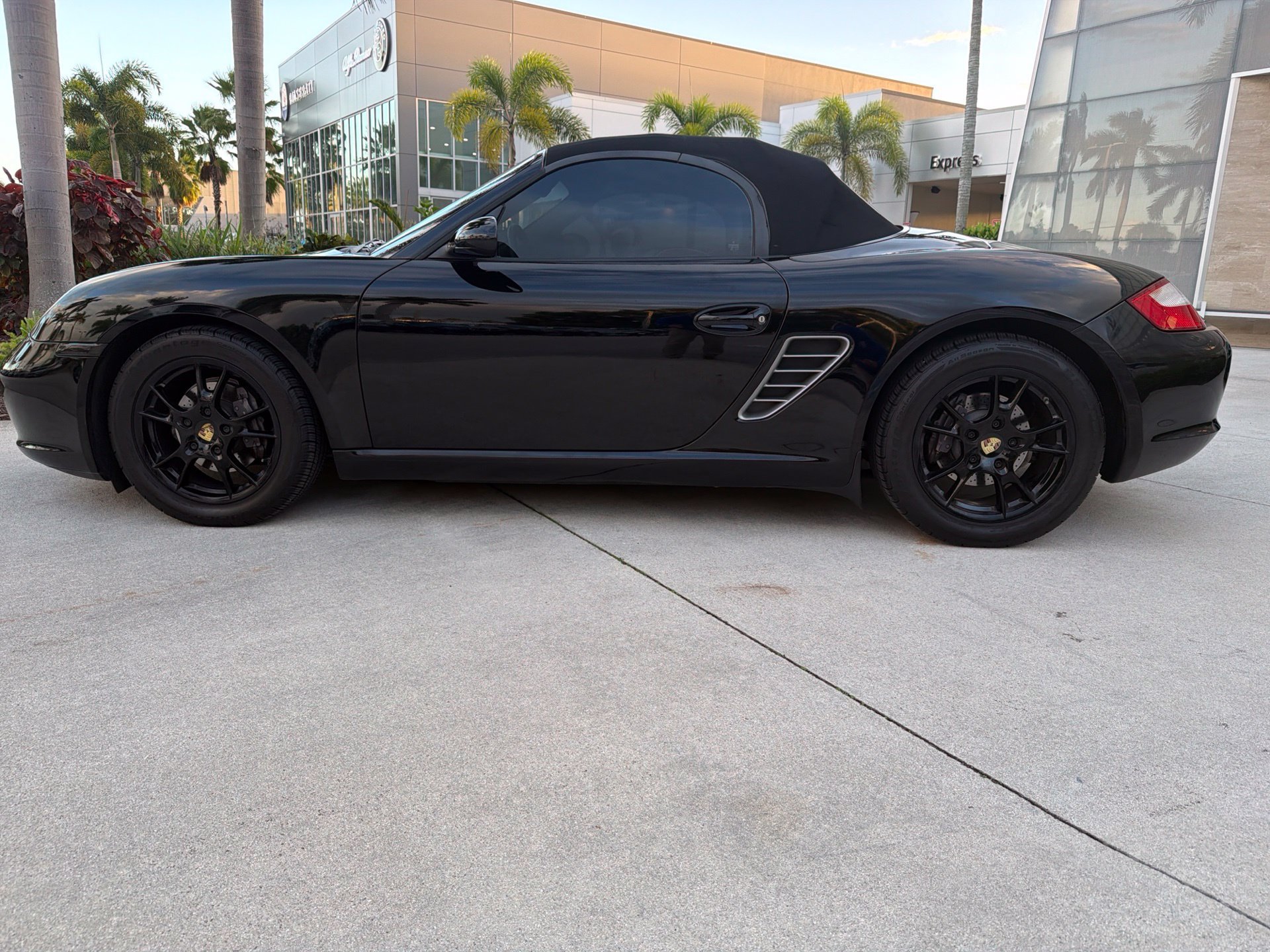 Used 2008 Porsche Boxster RWD image 2