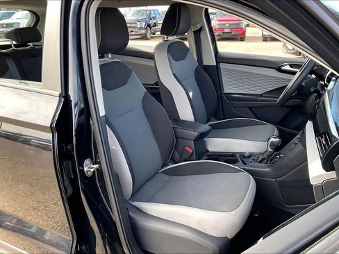 Used 2023 Volkswagen Taos S w/ IQ Drive S Package image 8