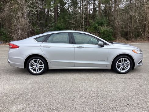 Used 2018 Ford Fusion S image 4