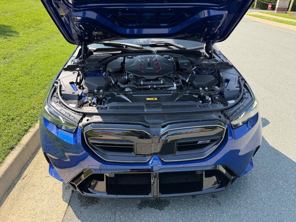 New 2027 BMW M5 Touring AWD/4WD image 16