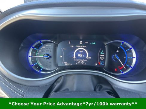 Certified 2022 Chrysler Pacifica Touring-L w/ S Appearance Package image 57