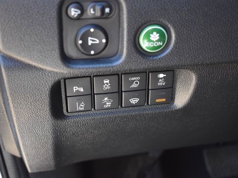 Used 2025 Honda Ridgeline Black Edition image 28
