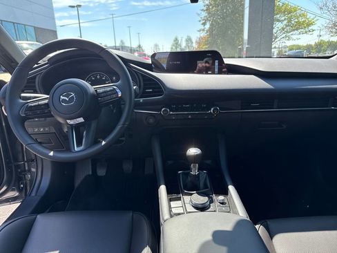 New 2026 MAZDA MAZDA3 2.5 S Hatchback w/ Premium Pkg FWD image 17