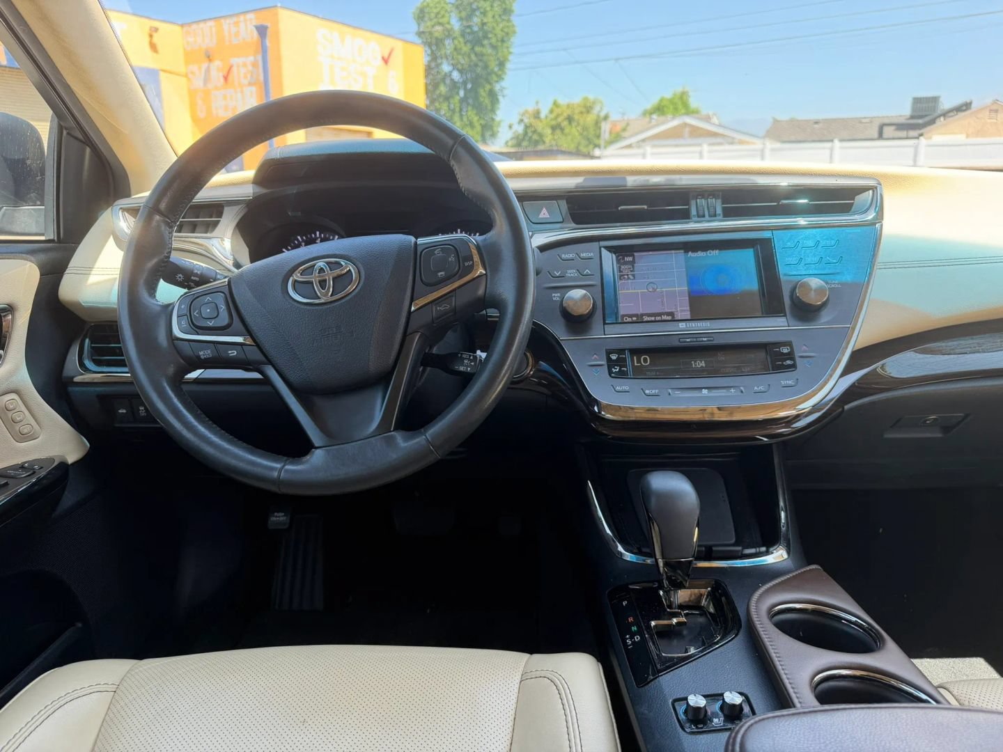 Used 2013 Toyota Avalon Limited w/ Technology Pkg FWD image 21