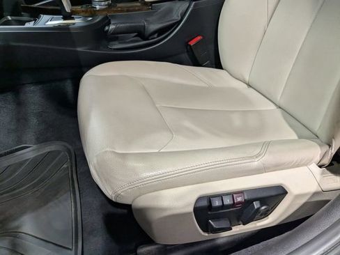 Used 2015 BMW 328i xDrive Sedan image 24