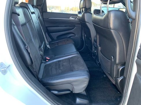 Used 2019 Jeep Grand Cherokee Altitude image 29