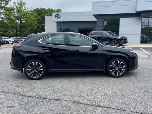 Used 2024 Lexus UX 250h AWD w/ Premium Package image 4