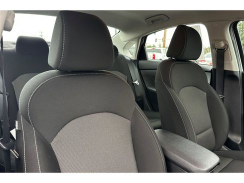 Used 2023 Kia Forte LXS image 18