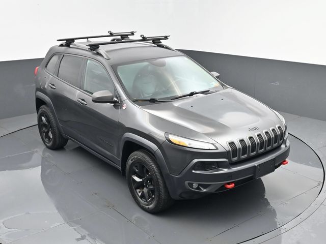 Used 2016 Jeep Cherokee Trailhawk w/ Leather Interior Group AWD/4WD image 19