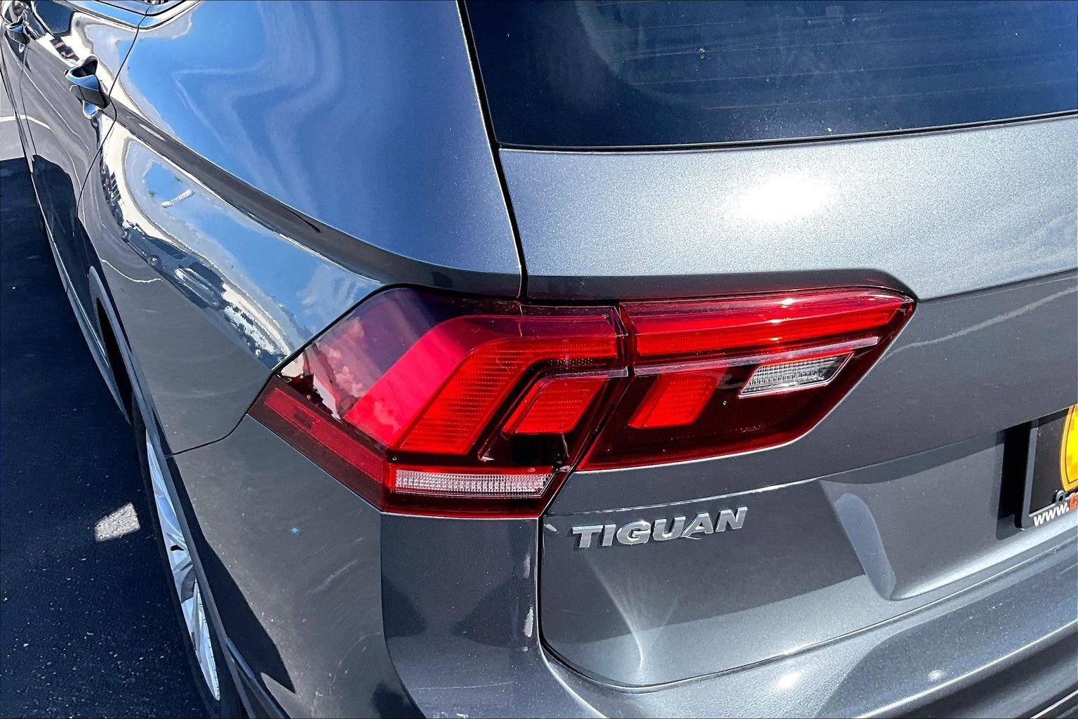Used 2019 Volkswagen Tiguan S FWD image 31