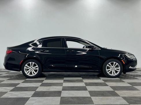 Used 2015 Chrysler 200 Limited FWD image 8