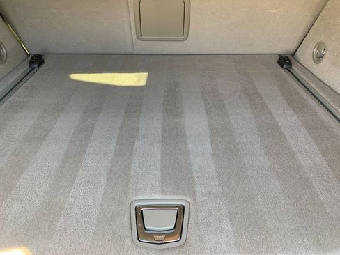 Used 2013 Cadillac SRX Premium image 11