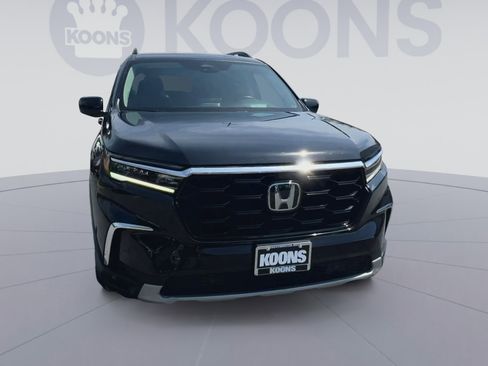 Used 2025 Honda Pilot Elite image 4