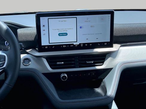 New 2026 Ford Explorer Active RWD image 6