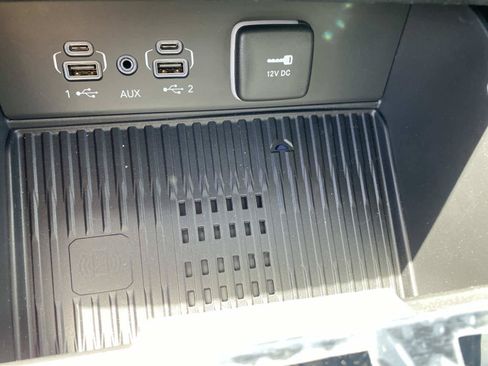 New 2026 Jeep Grand Cherokee Limited AWD/4WD image 12