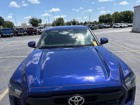 Used 2024 Toyota Tacoma TRD Off-Road AWD/4WD image 26