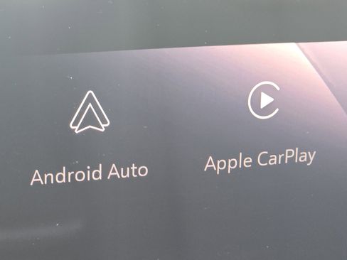 Used 2024 Buick Encore GX Sport Touring image 5