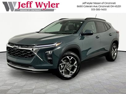 Used 2025 Chevrolet Trax LT w/ Driver Confidence Package