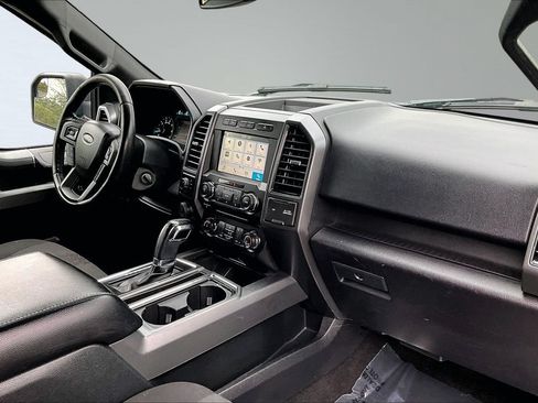 Used 2018 Ford F150 XLT w/ Equipment Group 302A Luxury AWD/4WD image 12