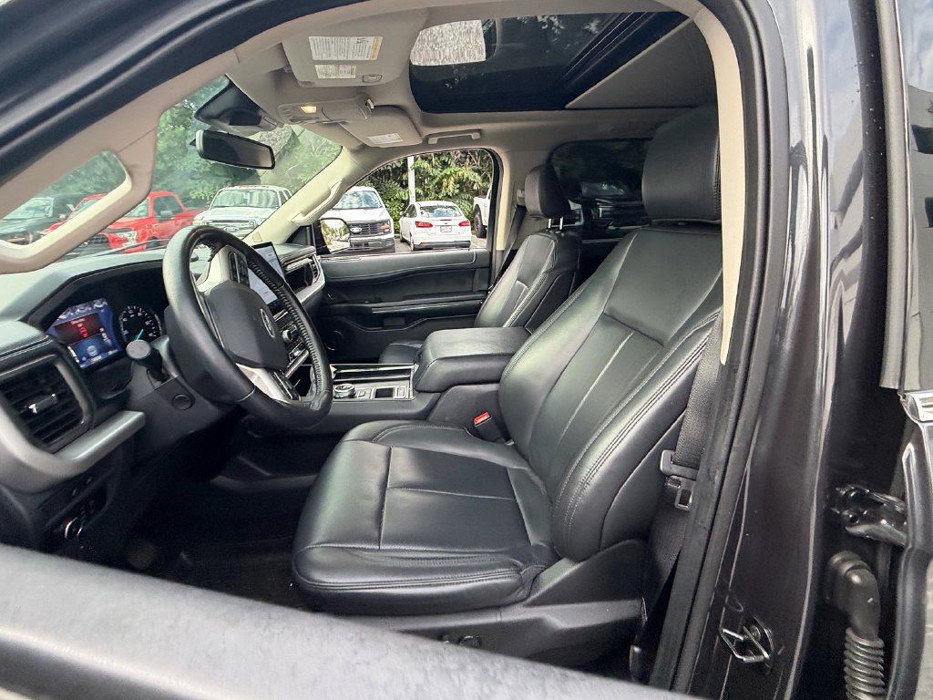 Used 2023 Ford Expedition Max XLT RWD image 9